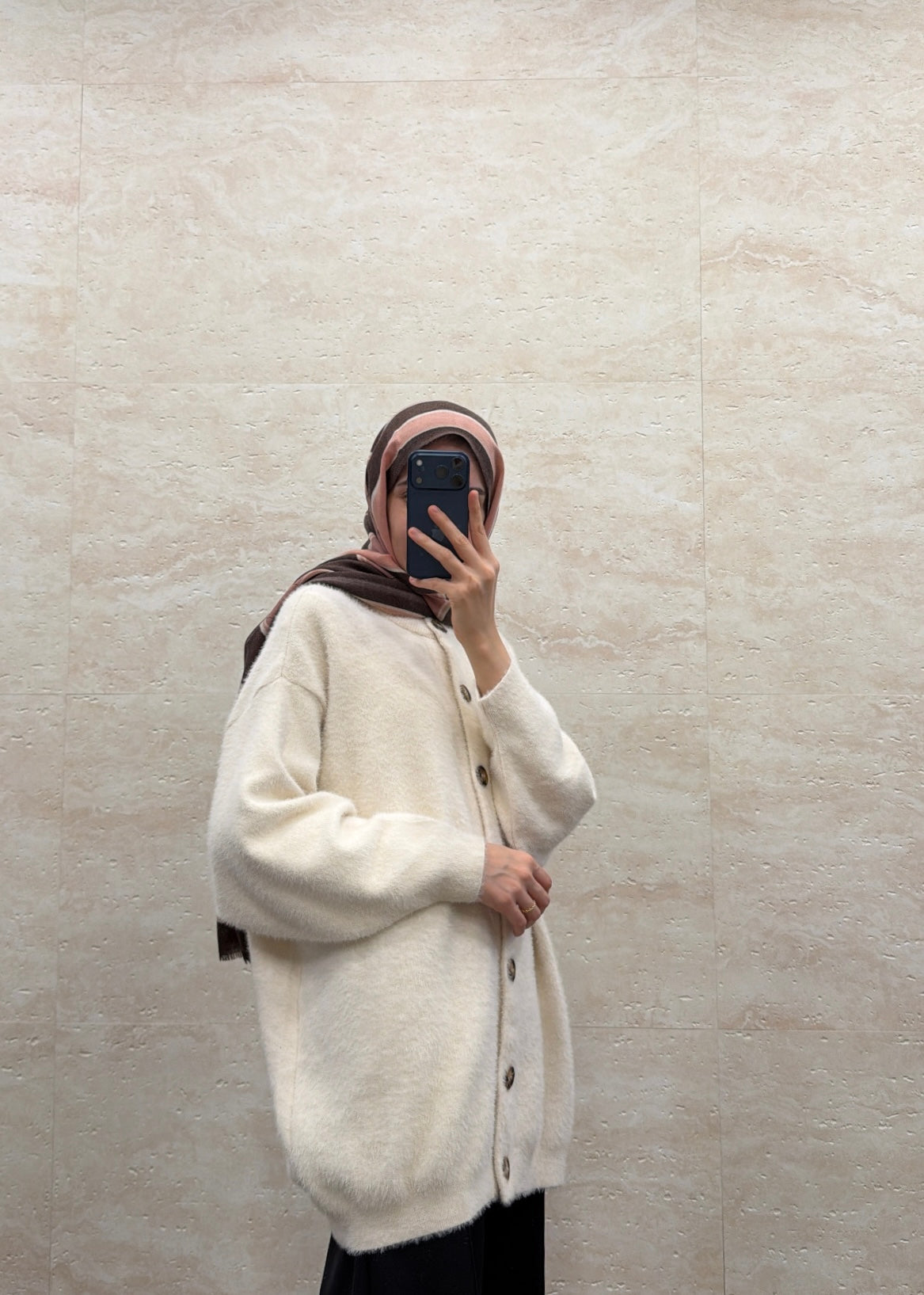 YUMOŞ DÜĞMELİ HIRKA EKRU