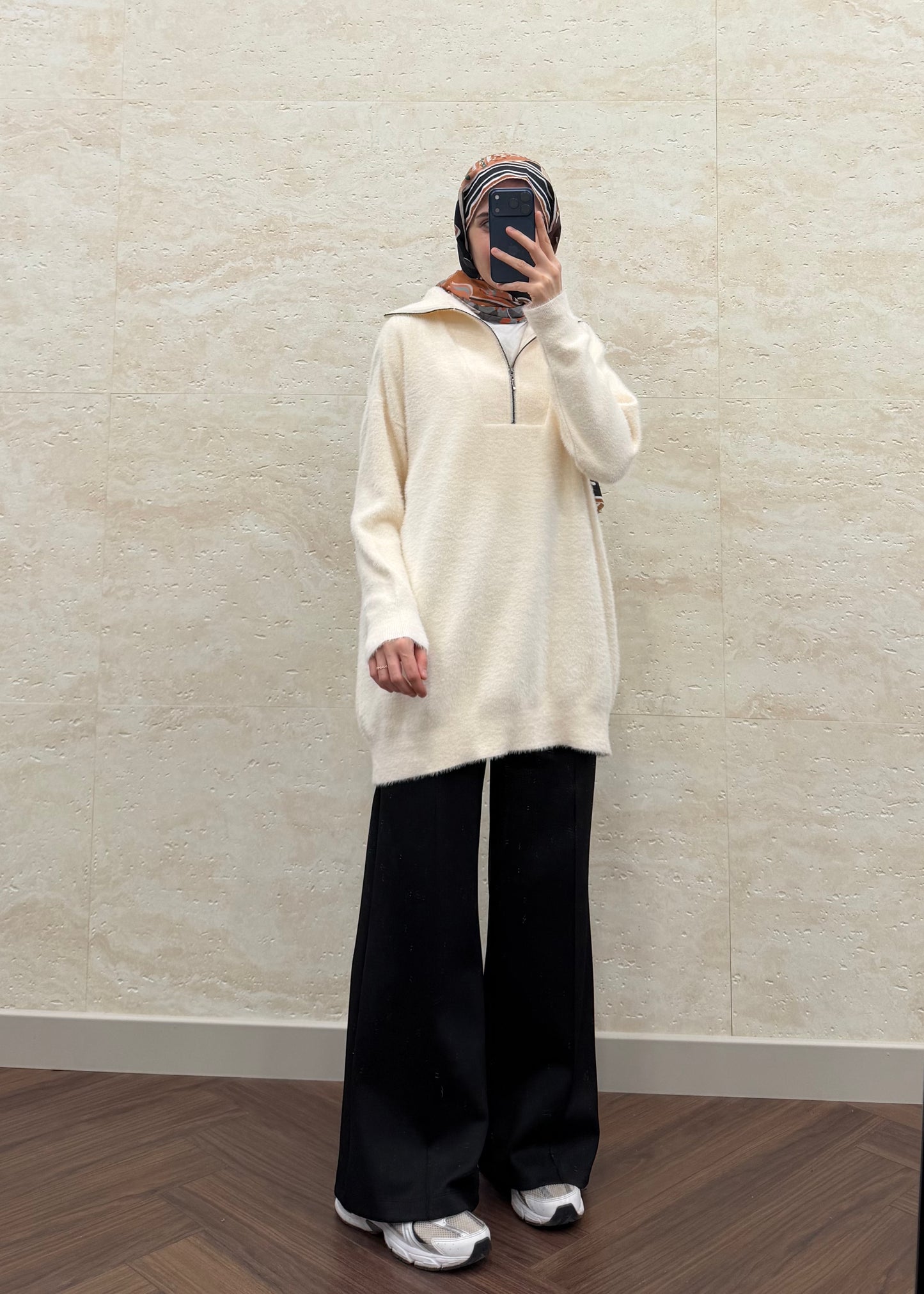 YUMOŞ FERMUARLI YAKA KAZAK TAŞ