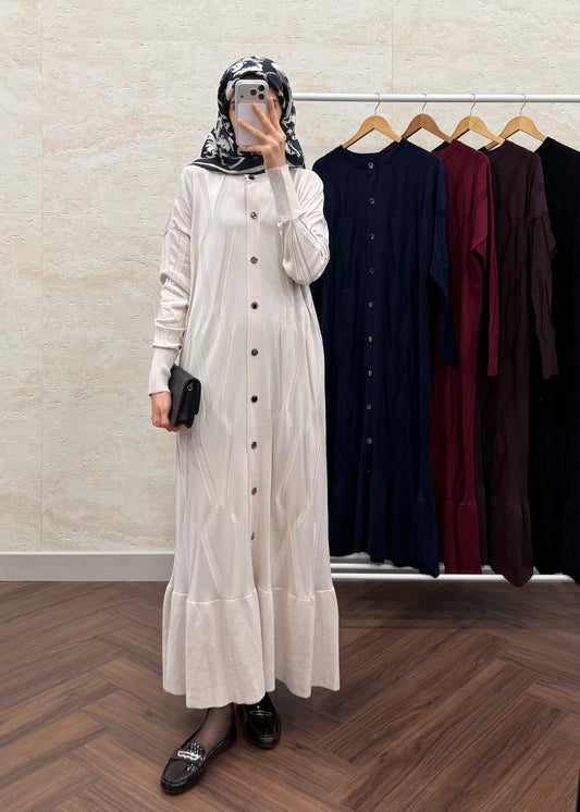 DESENLİ DÜĞMELİ MERSERİZE ELBİSE KREM