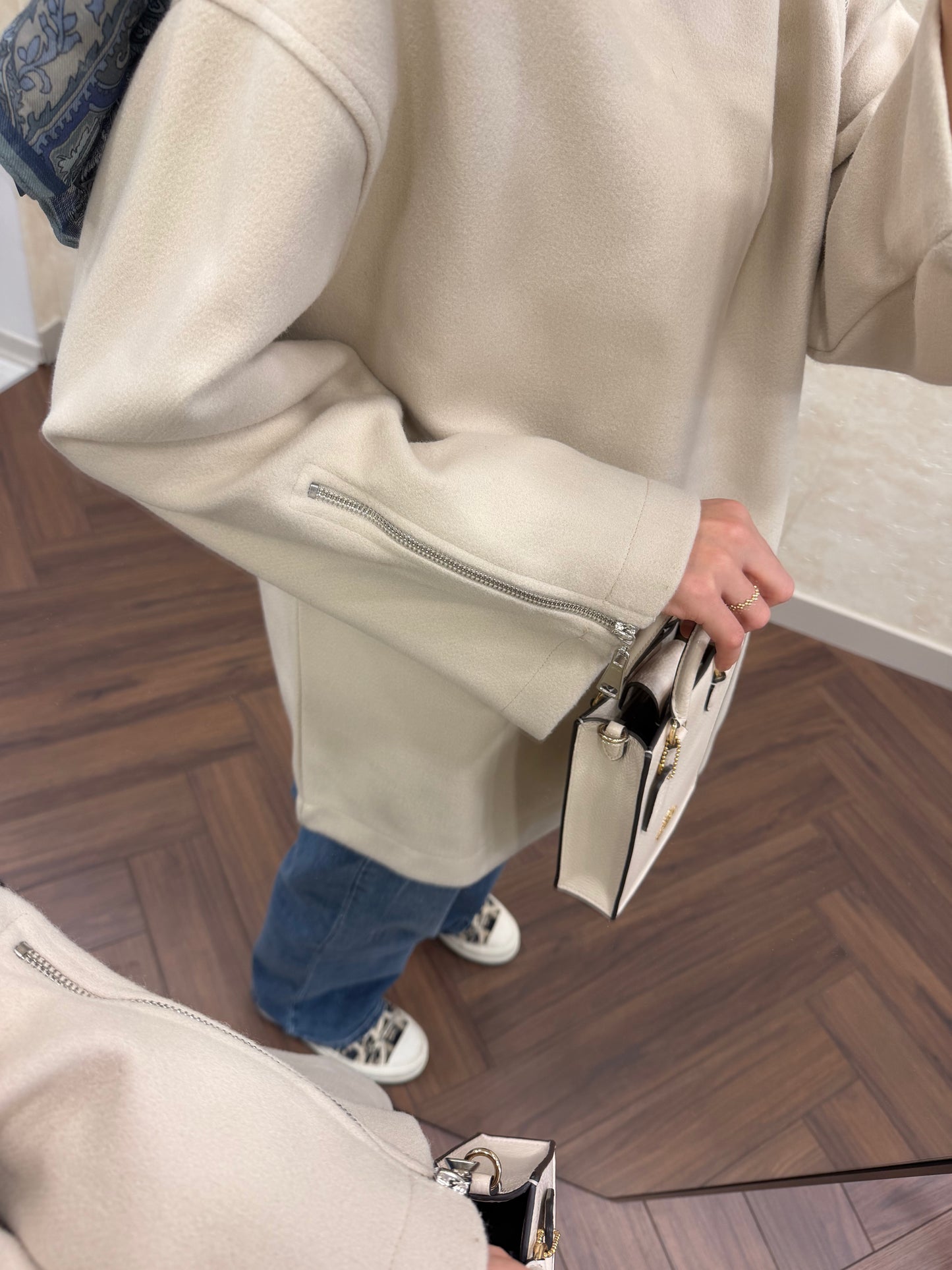 FERMUAR DETAYLI KAŞE SWEATSHIRT TAŞ